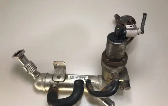 KIA Rio EGR valve 284102A320