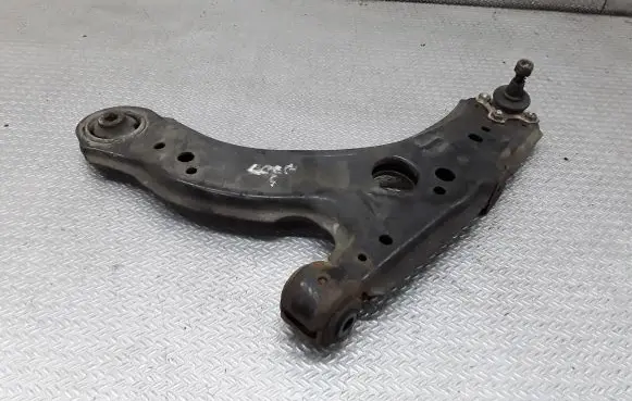 Volkswagen Golf IV Front lower control arm/wishbone