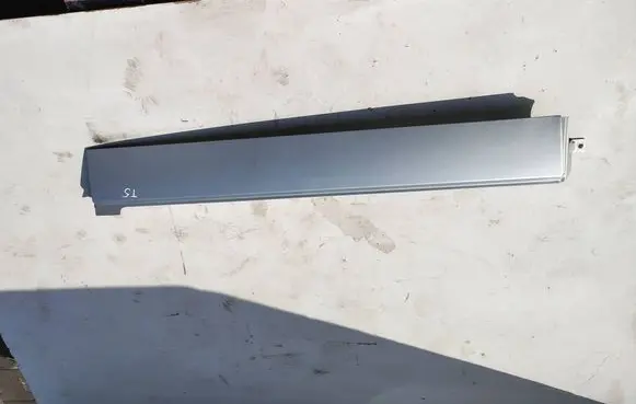 Volkswagen Transporter - Caravelle T5 Side skirt rear trim 