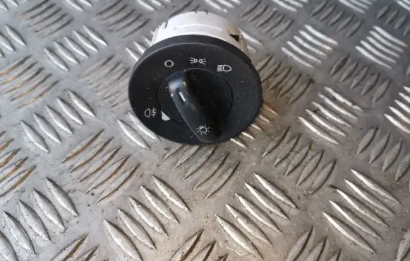 Skoda Octavia Mk2 (1Z) Light switch 1Z0941431B
