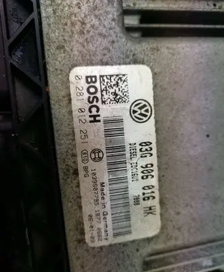 Volkswagen Touran I Engine control unit/module 03G906016HK 1039S07795 0281012251