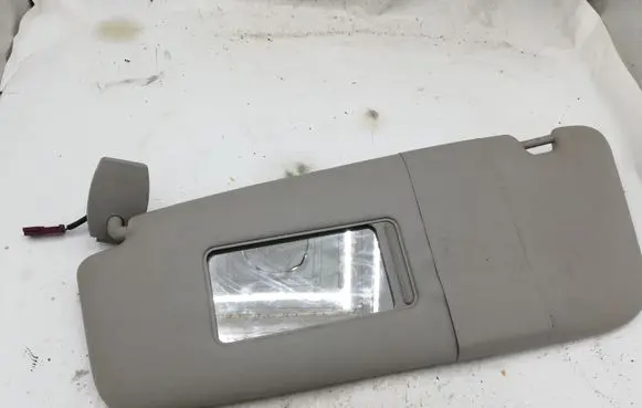 BMW 5 E60 E61 Sun visor 7066649