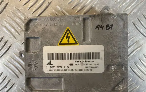 Audi A4 S4 B7 8E 8H Headlight ballast module Xenon 1307329115 10EEG060085