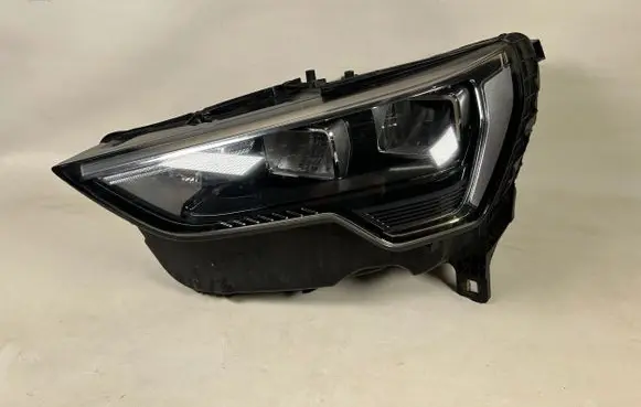 Audi Q3 F3 Headlight/headlamp 83A941011