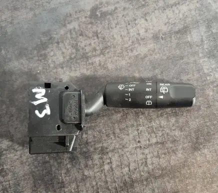 Mazda 3 I Wiper control stalk 17D682