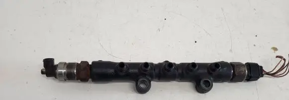 Toyota Corolla Verso AR10 Fuel main line pipe B8H9