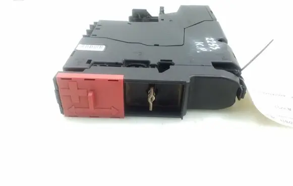 Mercedes-Benz CLS C218 X218 Fuse module A2125407050