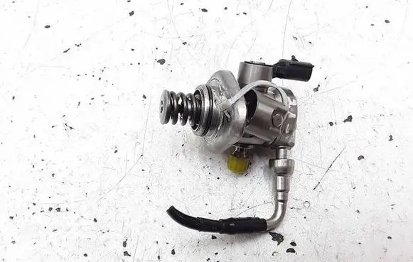Ford Fiesta Fuel injection high pressure pump H6BG9D376AB