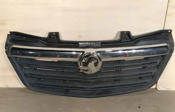 Opel Movano B Front bumper upper radiator grill 623109857R EL018828