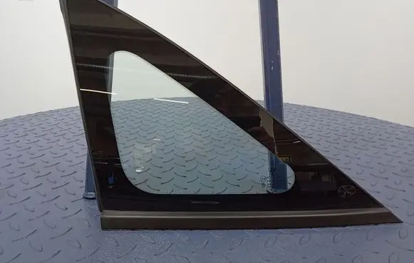 Hyundai Tucson IV NX4 Rear side window