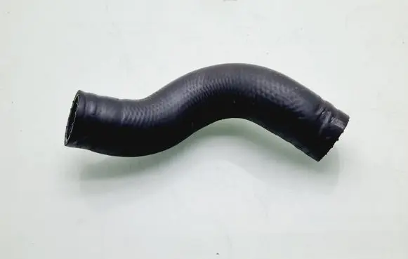 Toyota RAV 4 (XA30) Engine coolant pipe/hose