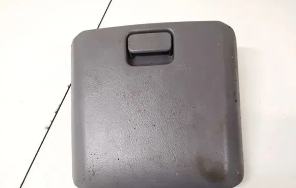 Glove box