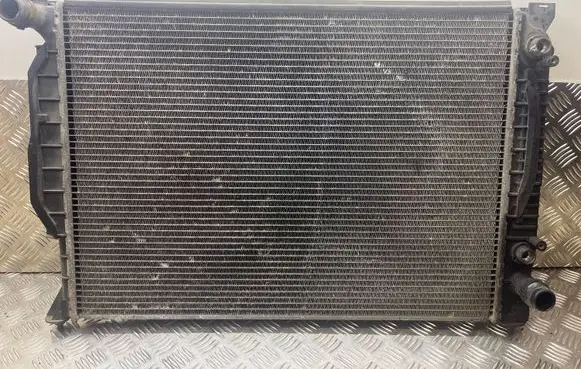 Coolant radiator