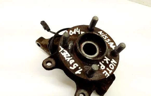 Nissan Note (E12) Front wheel hub