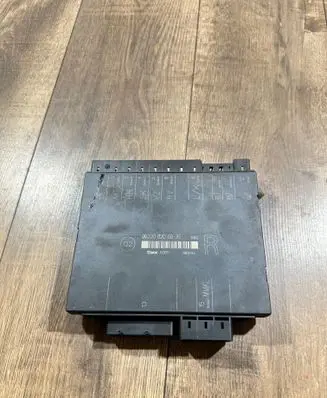 Mercedes-Benz S W220 Seat control module 2208206926