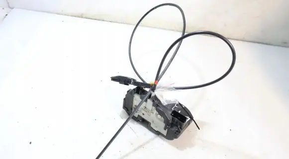 Nissan Note (E11) Front door lock
