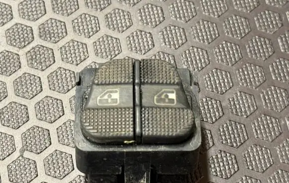 Volkswagen PASSAT B3 Electric window control switch 18176