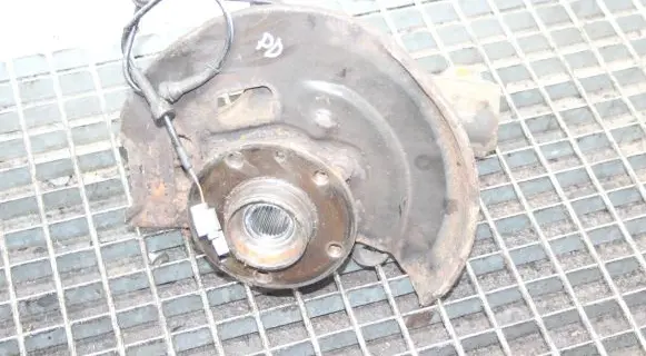 Nissan Qashqai Front wheel hub