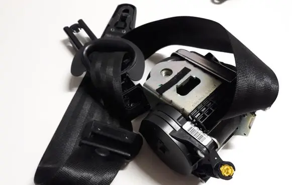 Audi A4 S4 B9 Front seatbelt 642557600A 4M0857819