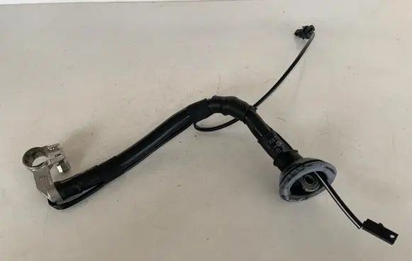 Audi Q7 4L Positive cable (battery) 4L0971225E