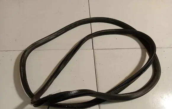Audi A4 S4 B6 8E 8H Rubber seal front coupe door