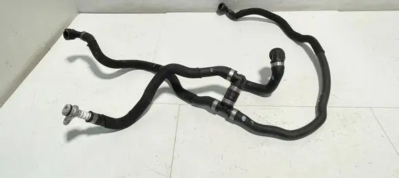 BMW 8 G15 Engine coolant pipe/hose 8679009 35947 17128679009