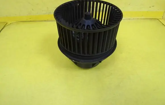 Ford Focus Heater fan/blower 173.60071.04 1736007104