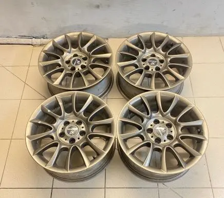 BMW 3 E92 E93 R18 alloy rim 7897260