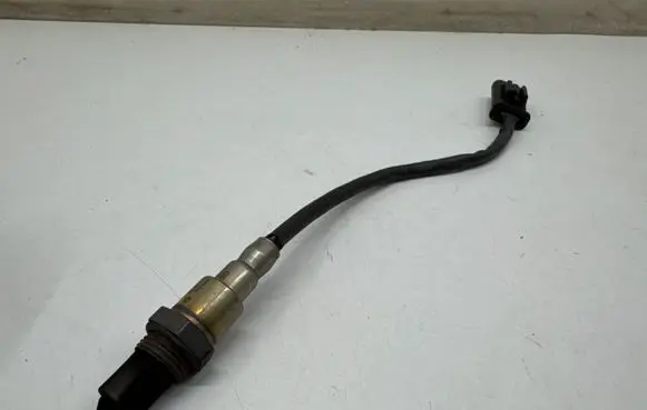 BMW 3 F30 F35 F31 Lambda probe sensor 8570230