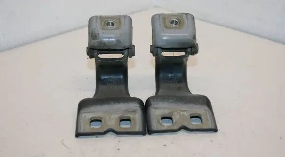 Ford Focus Tailgate/trunk/boot hinge 4M51N42900AA