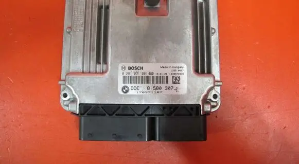 BMW X1 E84 Engine control unit/module 8580307