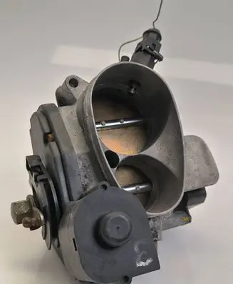 Audi A8 S8 D2 4D Throttle valve 078133154 0280120431