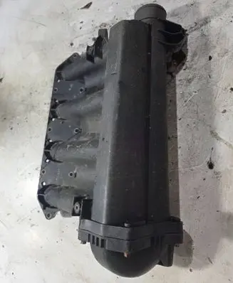 Mercedes-Benz Vito Viano W638 Intake manifold A6110902637