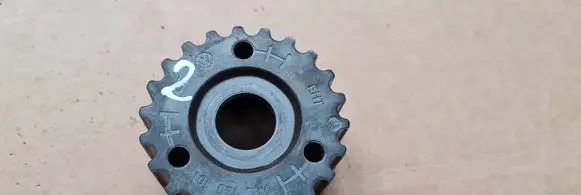 Audi A4 S4 B9 Fuel pump gear (pulley) 04L130101