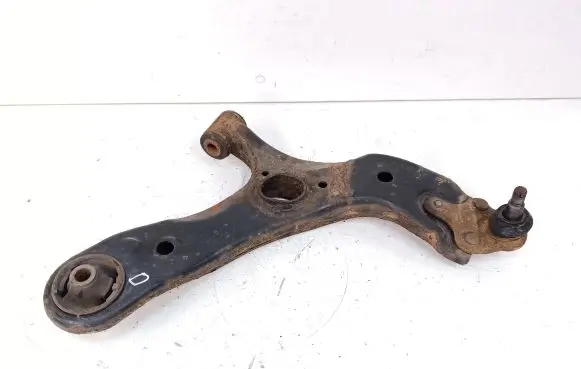 Toyota Prius+ (ZVW40) Front lower control arm/wishbone