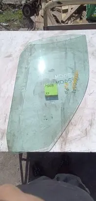 Seat Cordoba (6L) Front door window glass four-door 1212123