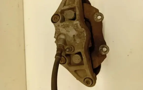 Volvo V50 Front brake caliper