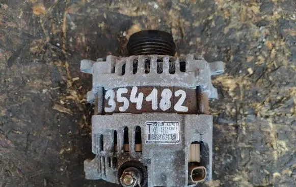 Subaru Forester SJ Generator/alternator 23700AA761