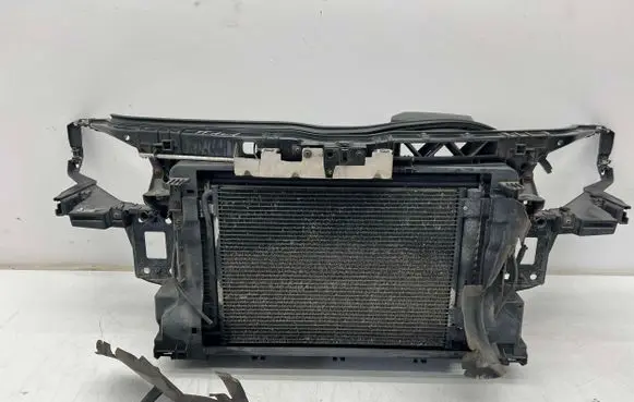 Audi TT TTS Mk2 Front bodywork piece 