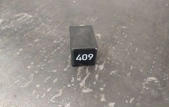 Volkswagen Golf IV Other relay 1J0906383C 898050000 409