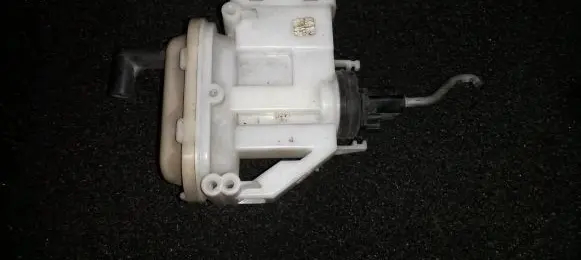 Volkswagen PASSAT B3 Central locking vacuum pump 357862153f Nenustatyta