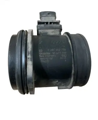 Volvo XC70 Mass air flow meter 30677999 2796272 0281002730