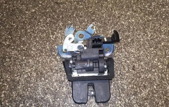 Audi Q5 SQ5 Tailgate/trunk/boot lock/catch/latch 8R0827505