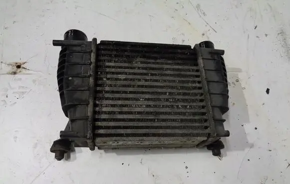 Nissan Note (E11) Intercooler radiator 13213402