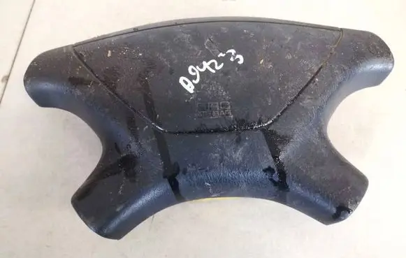 Mitsubishi Pajero Sport I Steering wheel airbag