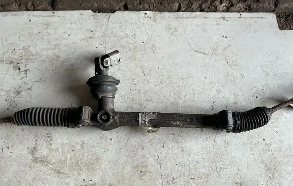 Opel Corsa D Steering rack 