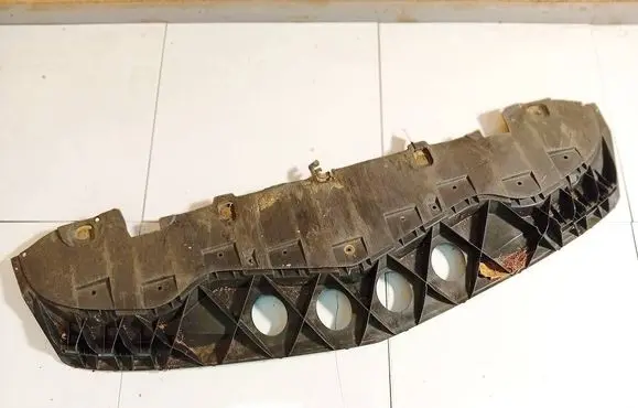 Mercedes-Benz B W245 Engine splash shield/under tray A1698850136 210000025