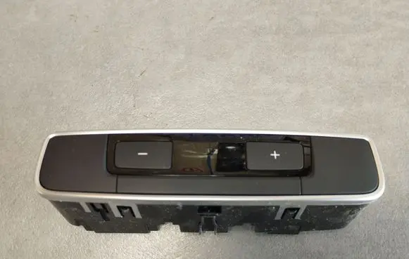Audi A4 S4 B9 8W Climate control unit 8W0919158