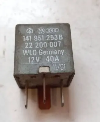 Volkswagen Transporter - Caravelle T5 Other relay 141951253B 22200007