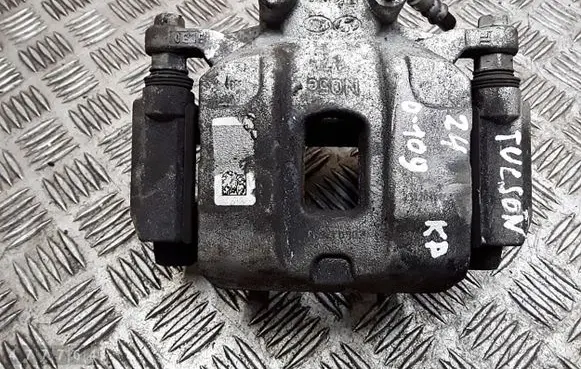 Hyundai Tucson TL Front brake caliper